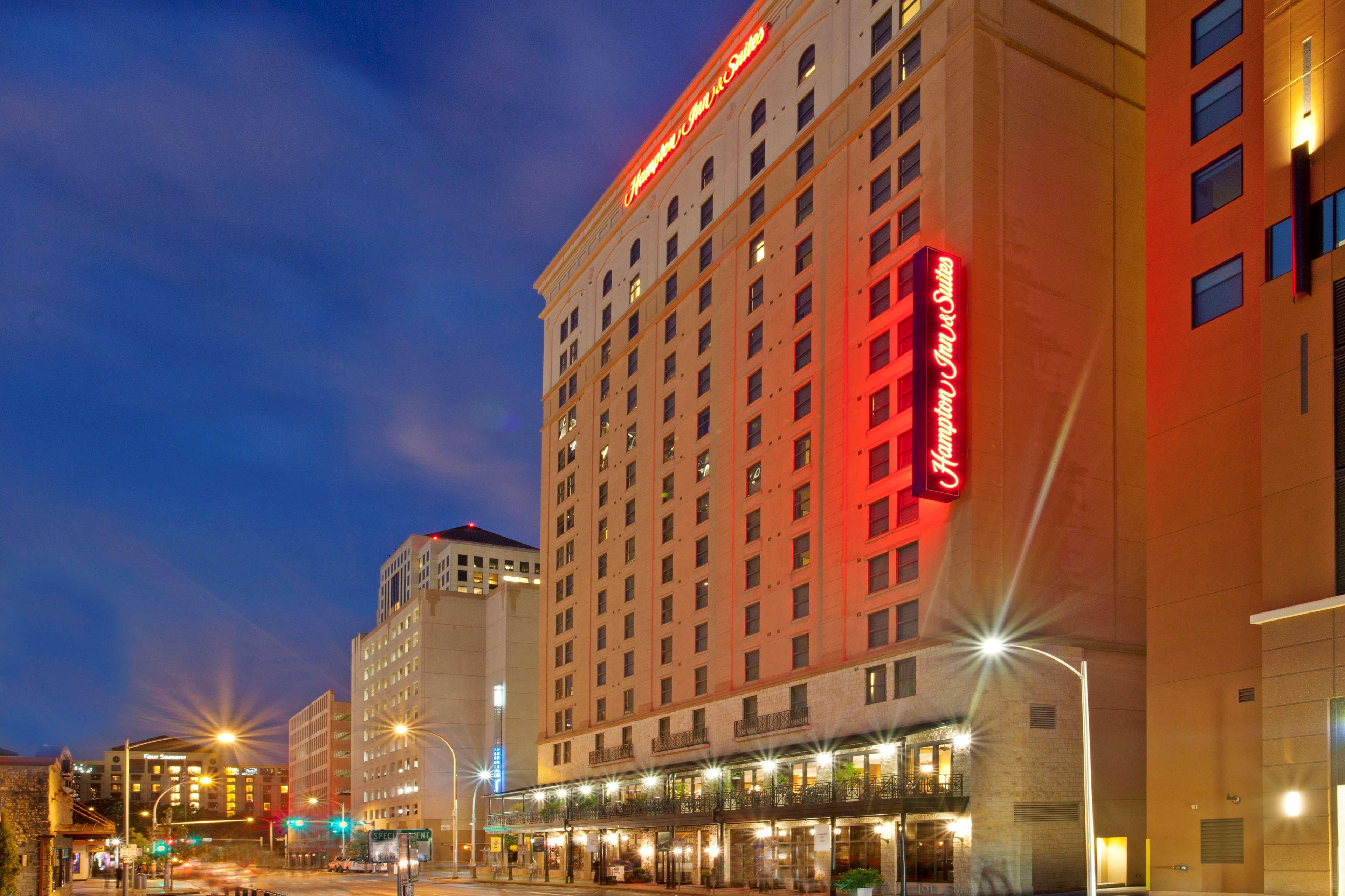 Hampton Inn & Suites Austin-Downtown/Convention Center Buitenkant foto