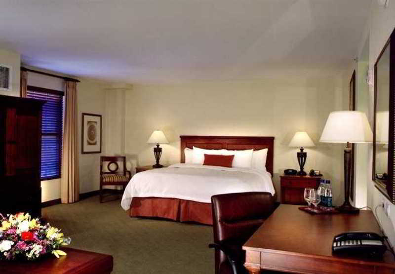 Hampton Inn & Suites Austin-Downtown/Convention Center Kamer foto